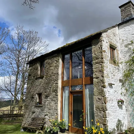 The Hayloft, Lakes & Dales Holiday home *